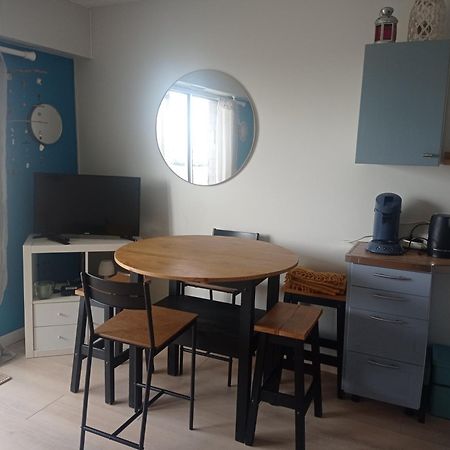 Le Studio Galliéni vue panoramique face mer a fait peau neuve! Pornichet Esterno foto