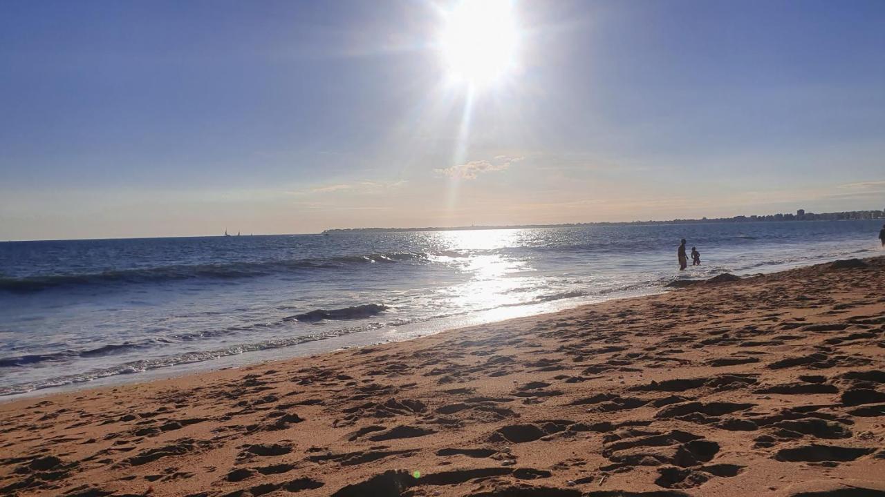 Le Studio Galliéni vue panoramique face mer a fait peau neuve! Pornichet Esterno foto