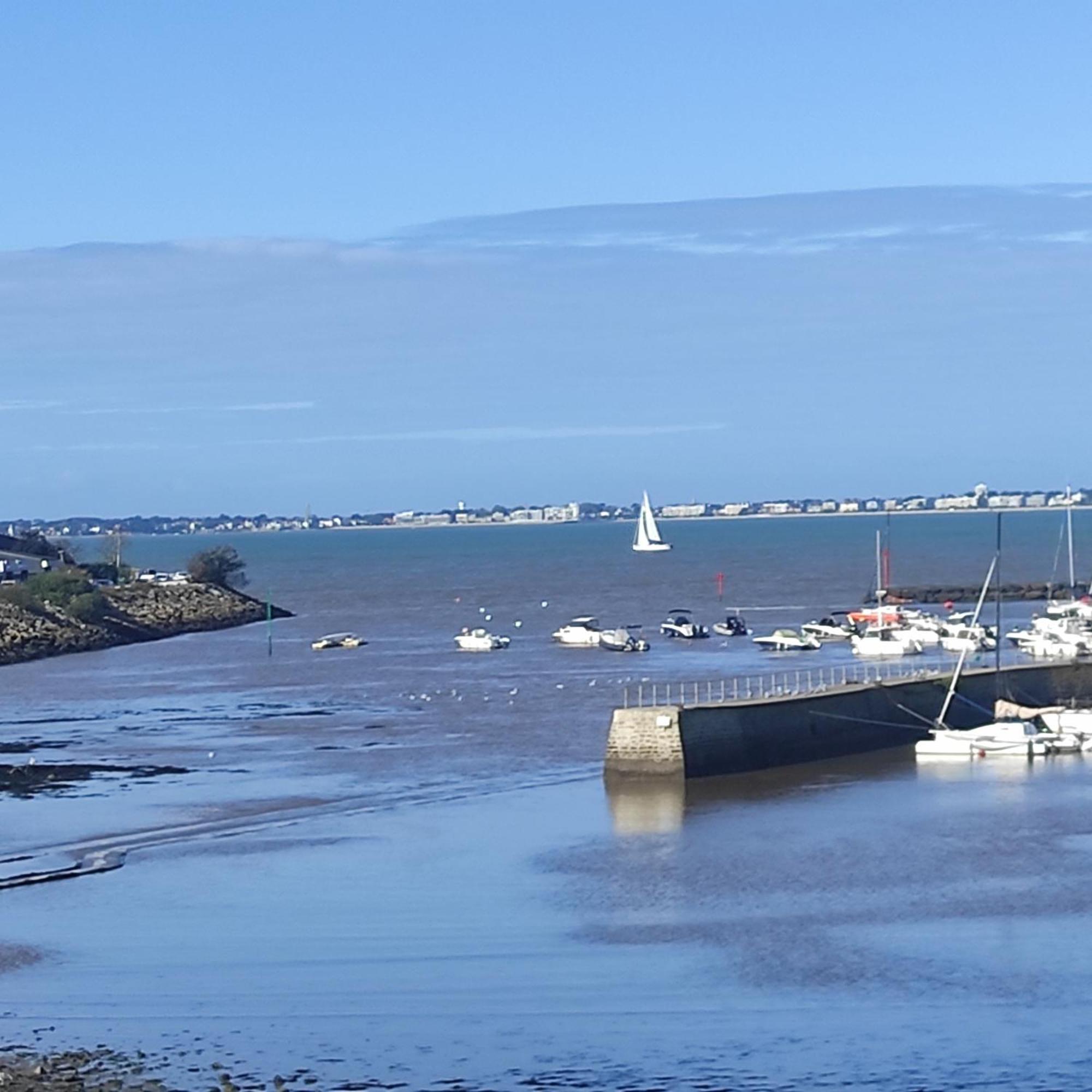 Le Studio Galliéni vue panoramique face mer a fait peau neuve! Pornichet Esterno foto