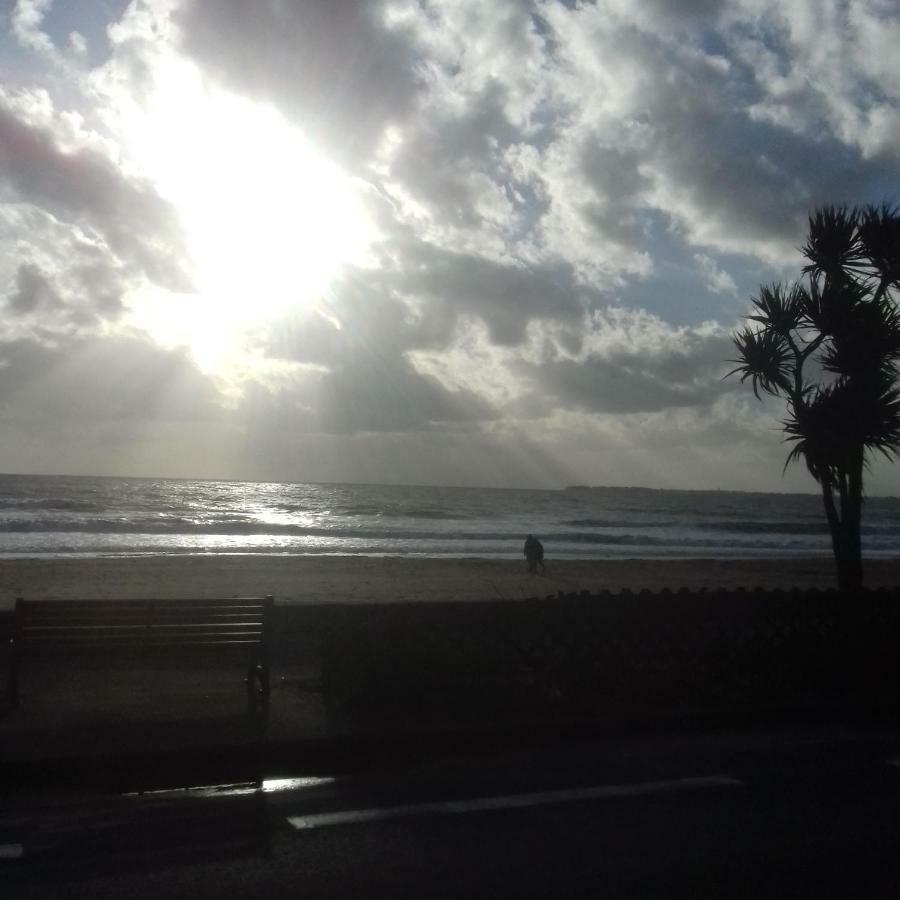 Le Studio Galliéni vue panoramique face mer a fait peau neuve! Pornichet Esterno foto